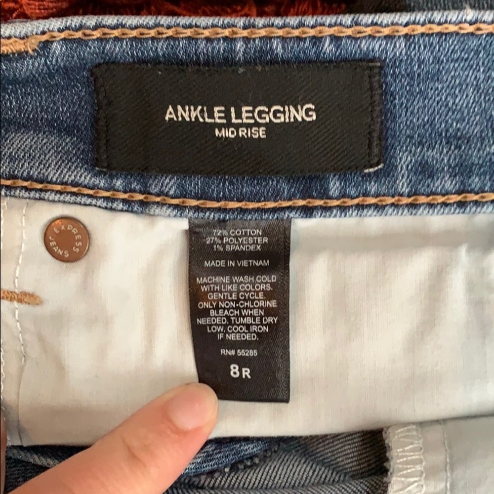 Ankle Length Mid Rise Embroidered Express Jeans - Picture 2 of 4
